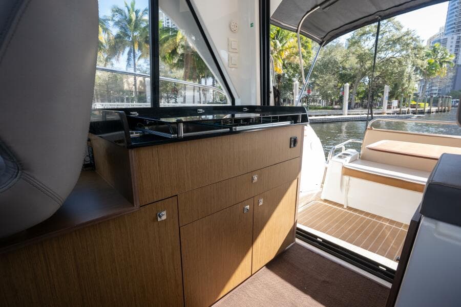 2021 Beneteau Antares 9 - Photo 32
