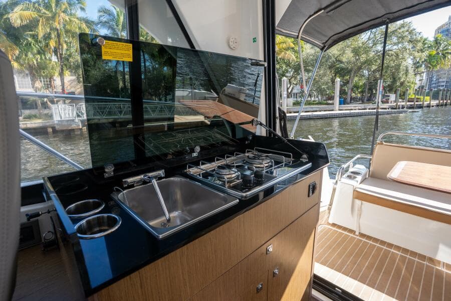 2021 Beneteau Antares 9 - Photo 33