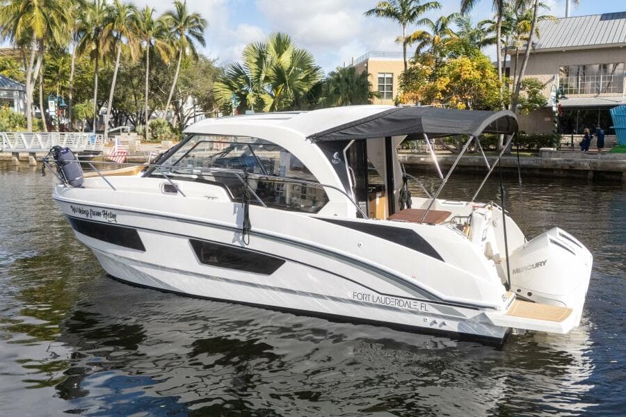 2021 Beneteau Antares 9 - Photo 3