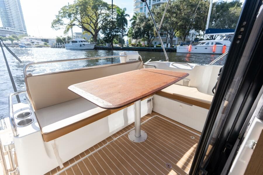 2021 Beneteau Antares 9 - Photo 20