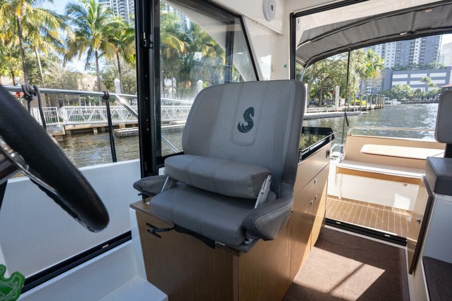 2021 Beneteau Antares 9 - Photo 30