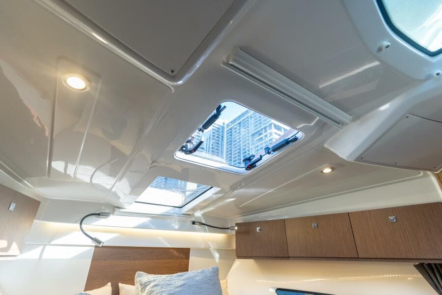 2021 Beneteau Antares 9 - Photo 16