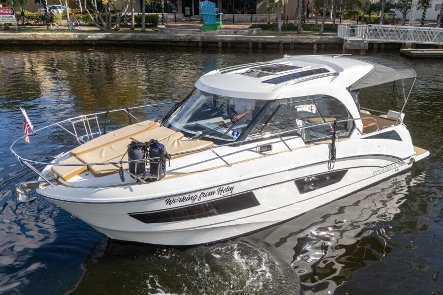 2021 Beneteau Antares 9 - Photo 1