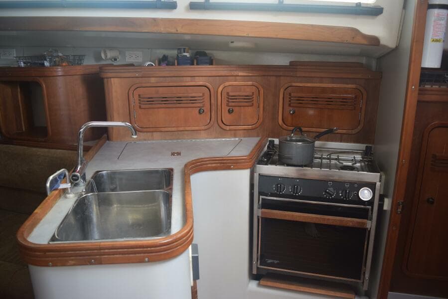 1999 C&C 110 - Galley