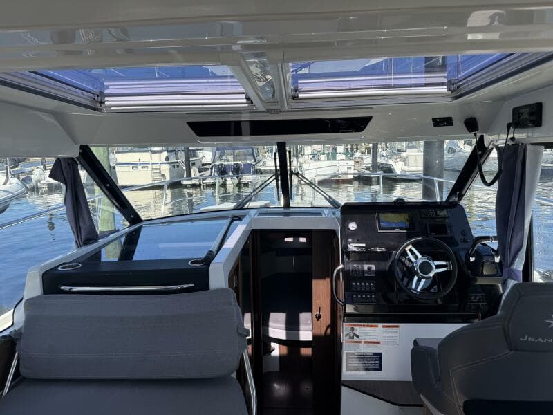 2020 Jeanneau NC 1095