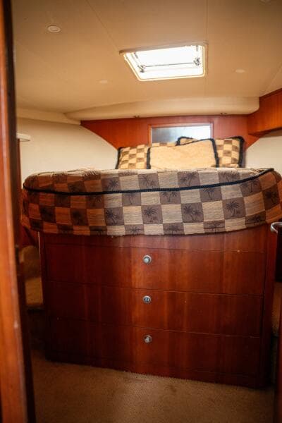 2004 Luhrs 36 Convertible