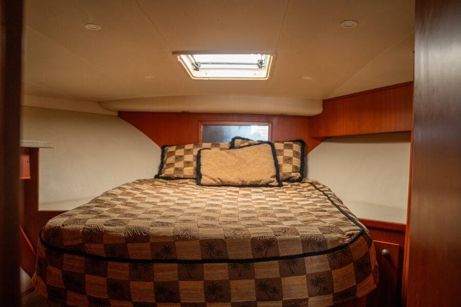 2004 Luhrs 36 Convertible