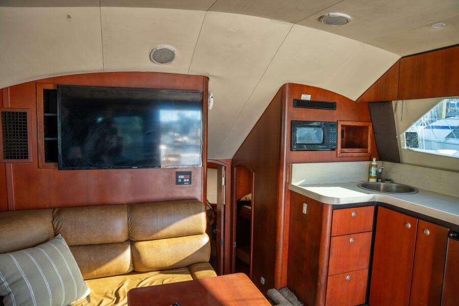 2004 Luhrs 36 Convertible