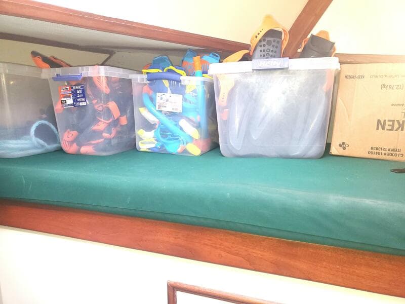 1981 CHB SEDAN-AFT CABIN