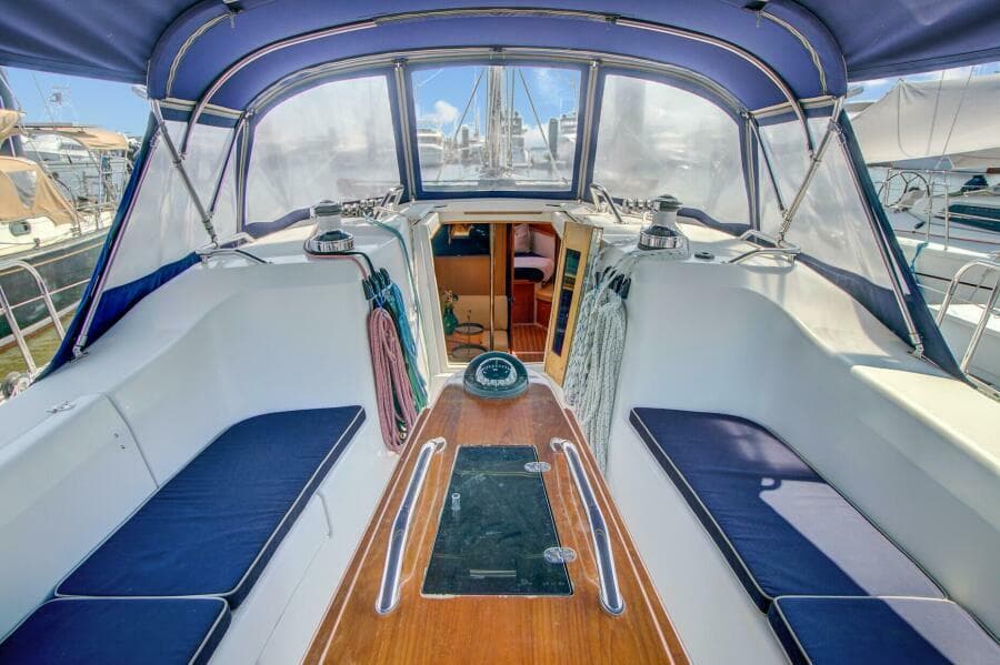2011 Catalina 445