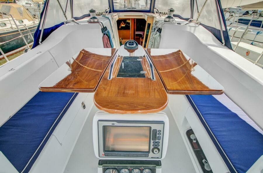 2011 Catalina 445