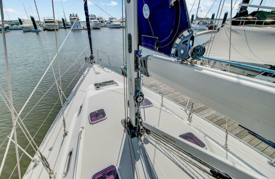 2011 Catalina 445