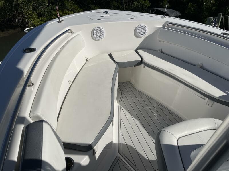 2017 Tidewater 220LXF
