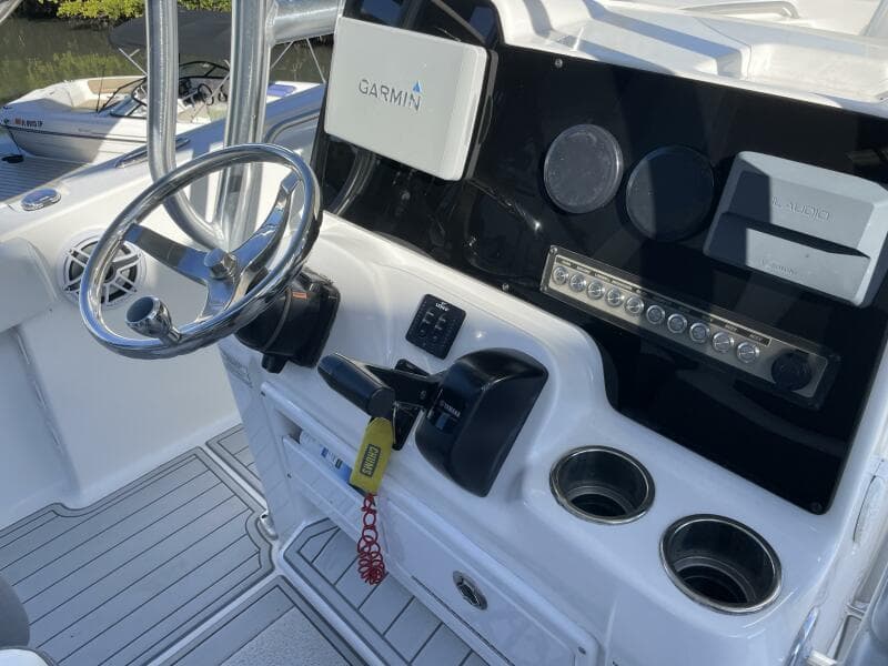 2017 Tidewater 220LXF