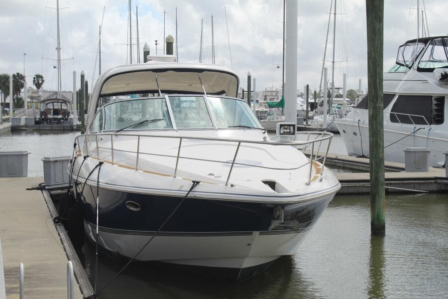 2007 Cruisers Yachts 420 Express