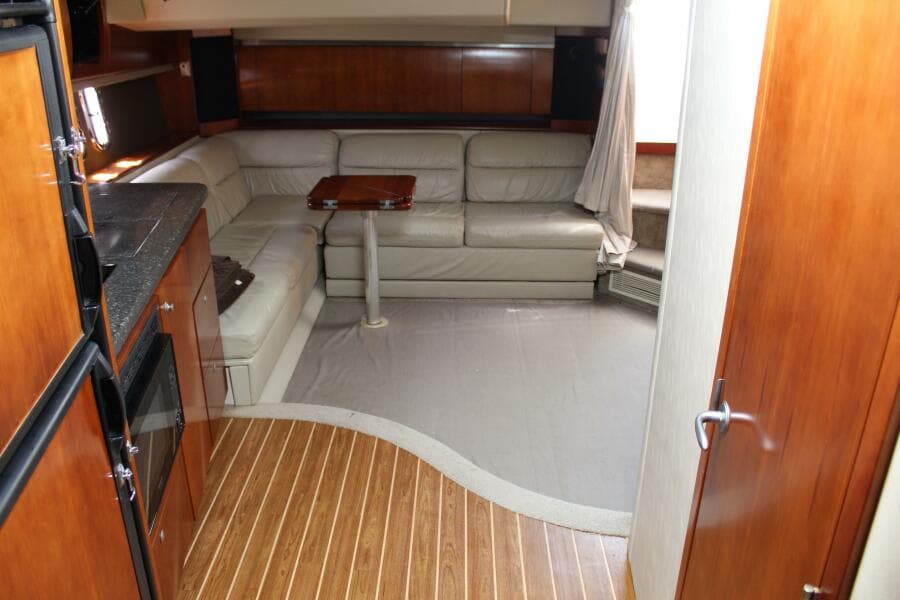 2007 Cruisers Yachts 420 Express