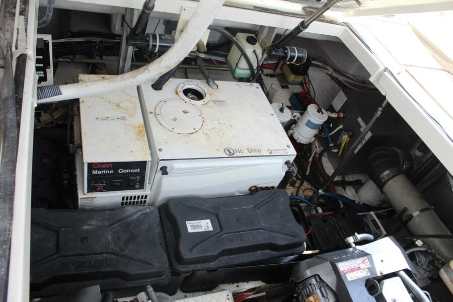 2007 Cruisers Yachts 420 Express