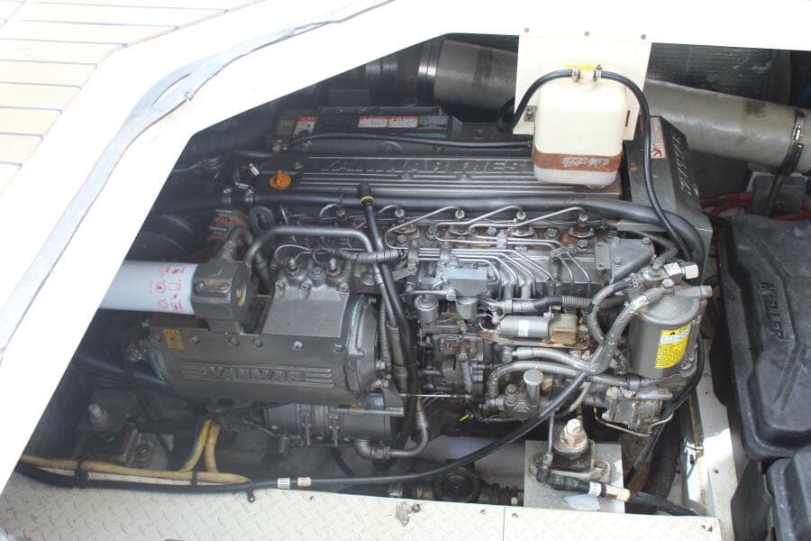 2007 Cruisers Yachts 420 Express