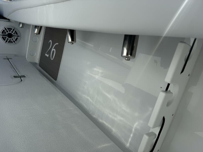 2025 Yellowfin 26 Hybrid