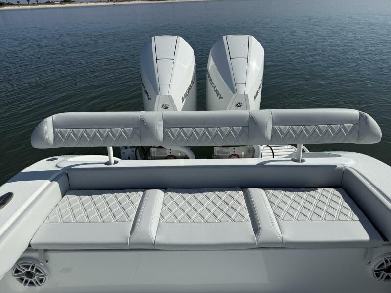 2025 Yellowfin 26 Hybrid