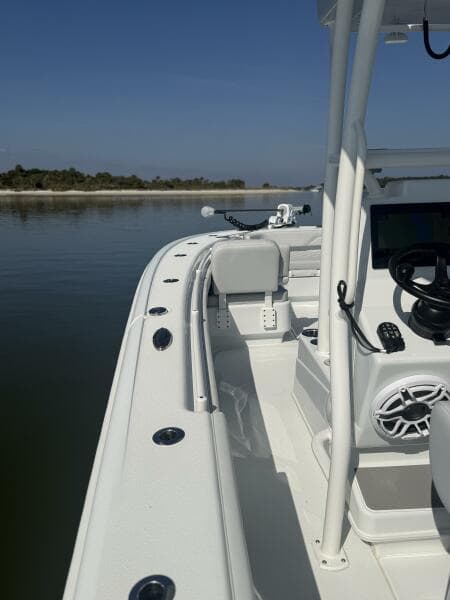 2025 Yellowfin 26 Hybrid