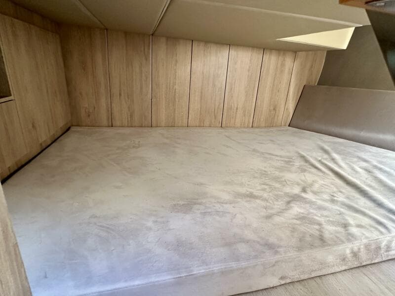 NX 360 Sports Coupe - Interior