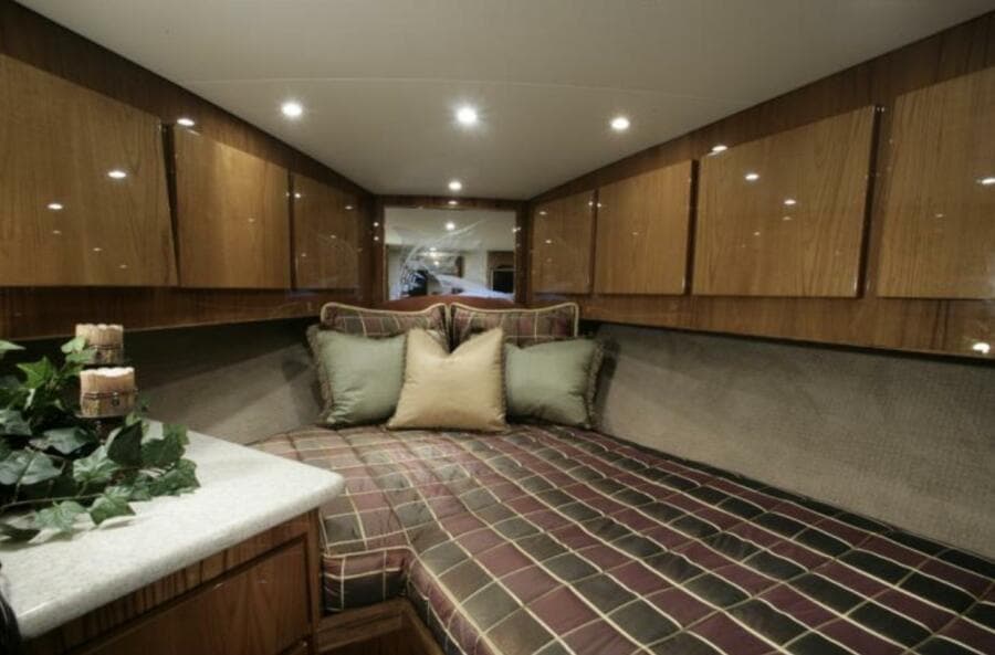 2027 Buddy Davis Davis 48 Express