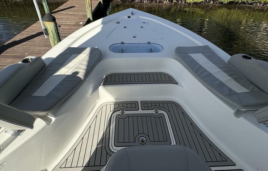 24 SeaPro 2019 Bow Cushion