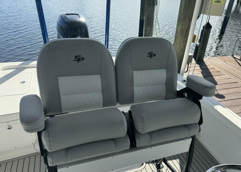 24 SeaPro 2019 Helm Bolsters Up