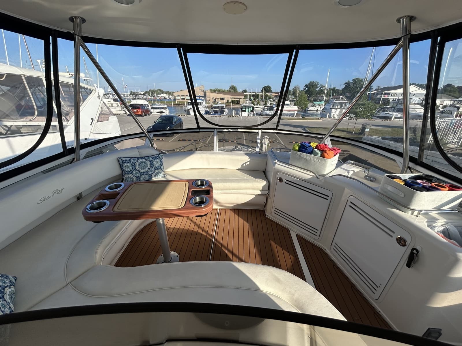 1999 Sea Ray 560 Sedan Bridge - Photo 69