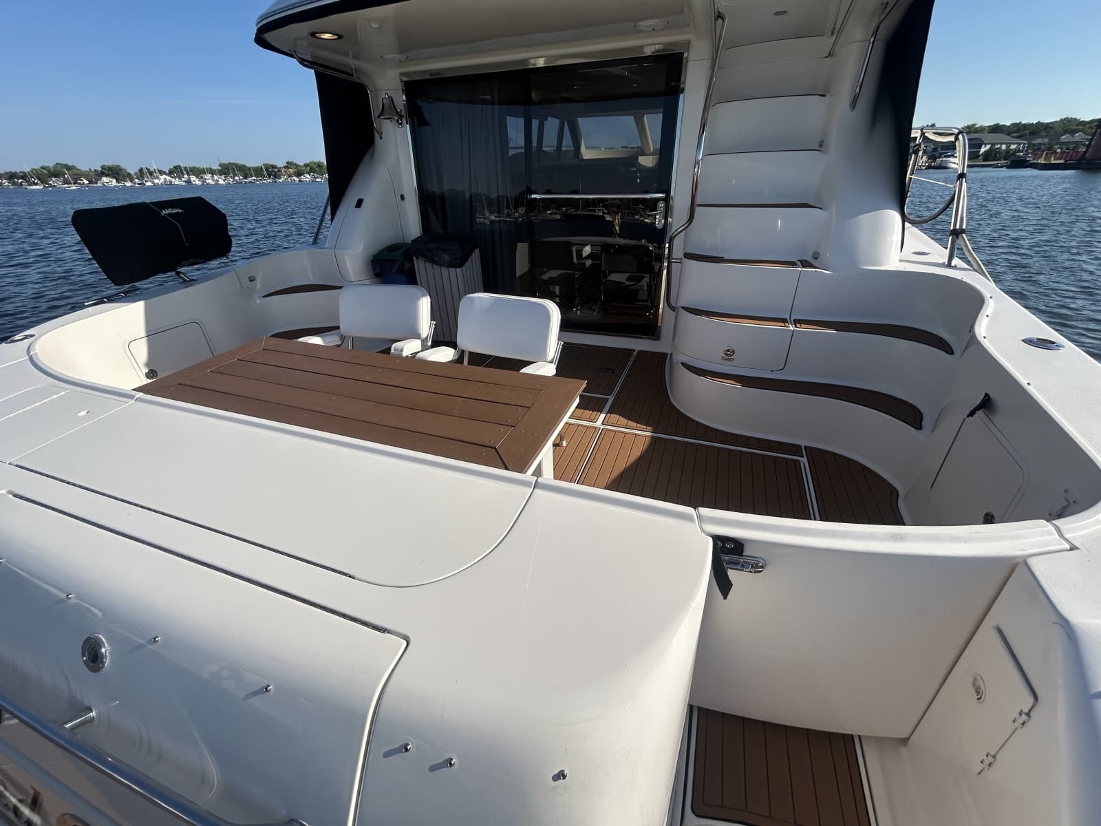 1999 Sea Ray 560 Sedan Bridge - Photo 53