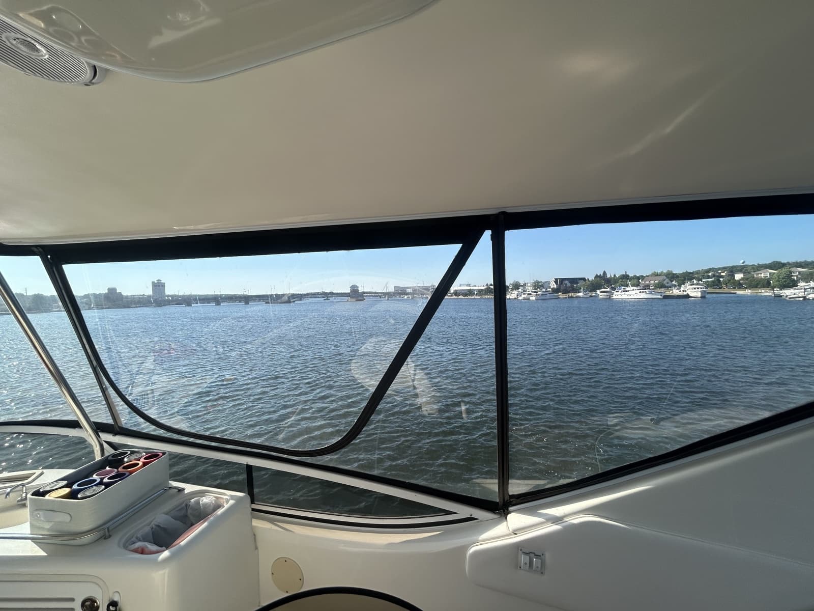 1999 Sea Ray 560 Sedan Bridge - Photo 44