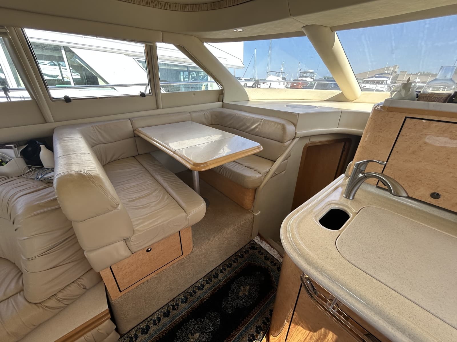 1999 Sea Ray 560 Sedan Bridge - Photo 21