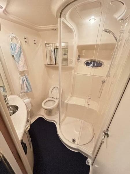 1999 Sea Ray 560 Sedan Bridge