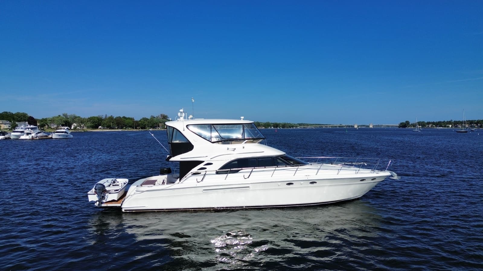 1999 Sea Ray 560 Sedan Bridge - Photo 1