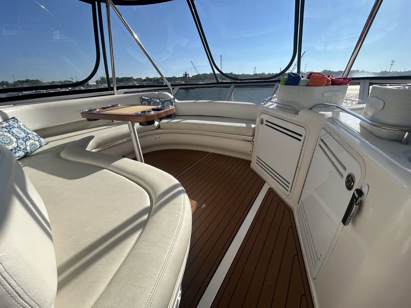 1999 Sea Ray 560 Sedan Bridge - Photo 40