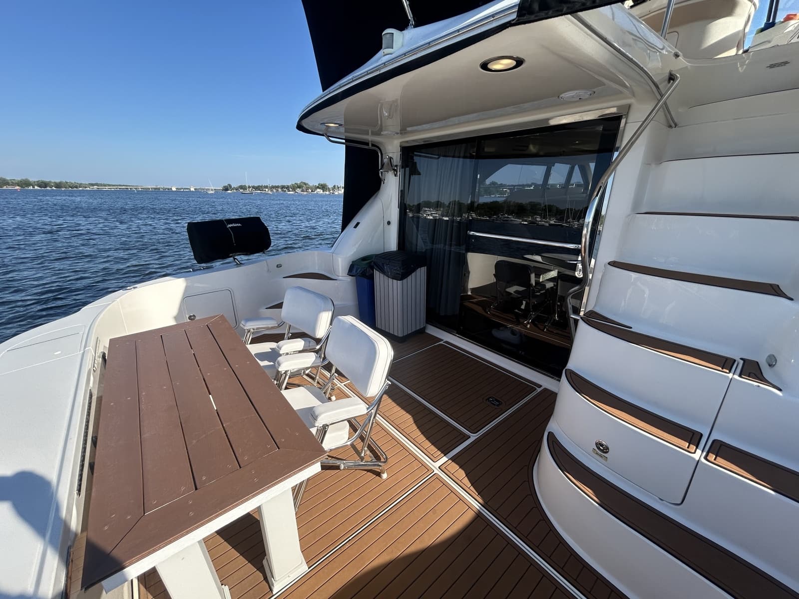1999 Sea Ray 560 Sedan Bridge - Photo 49