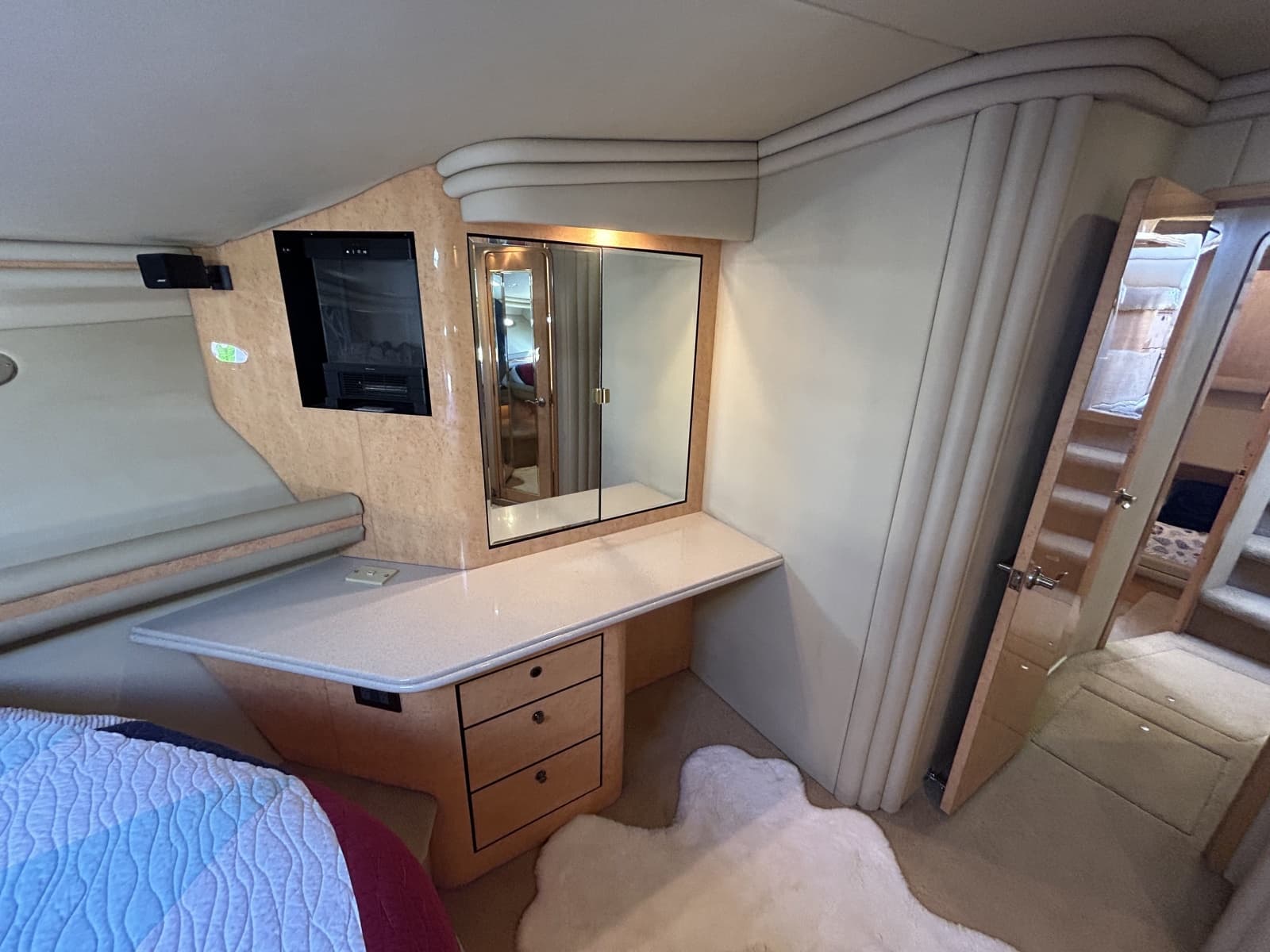 1999 Sea Ray 560 Sedan Bridge - Photo 35