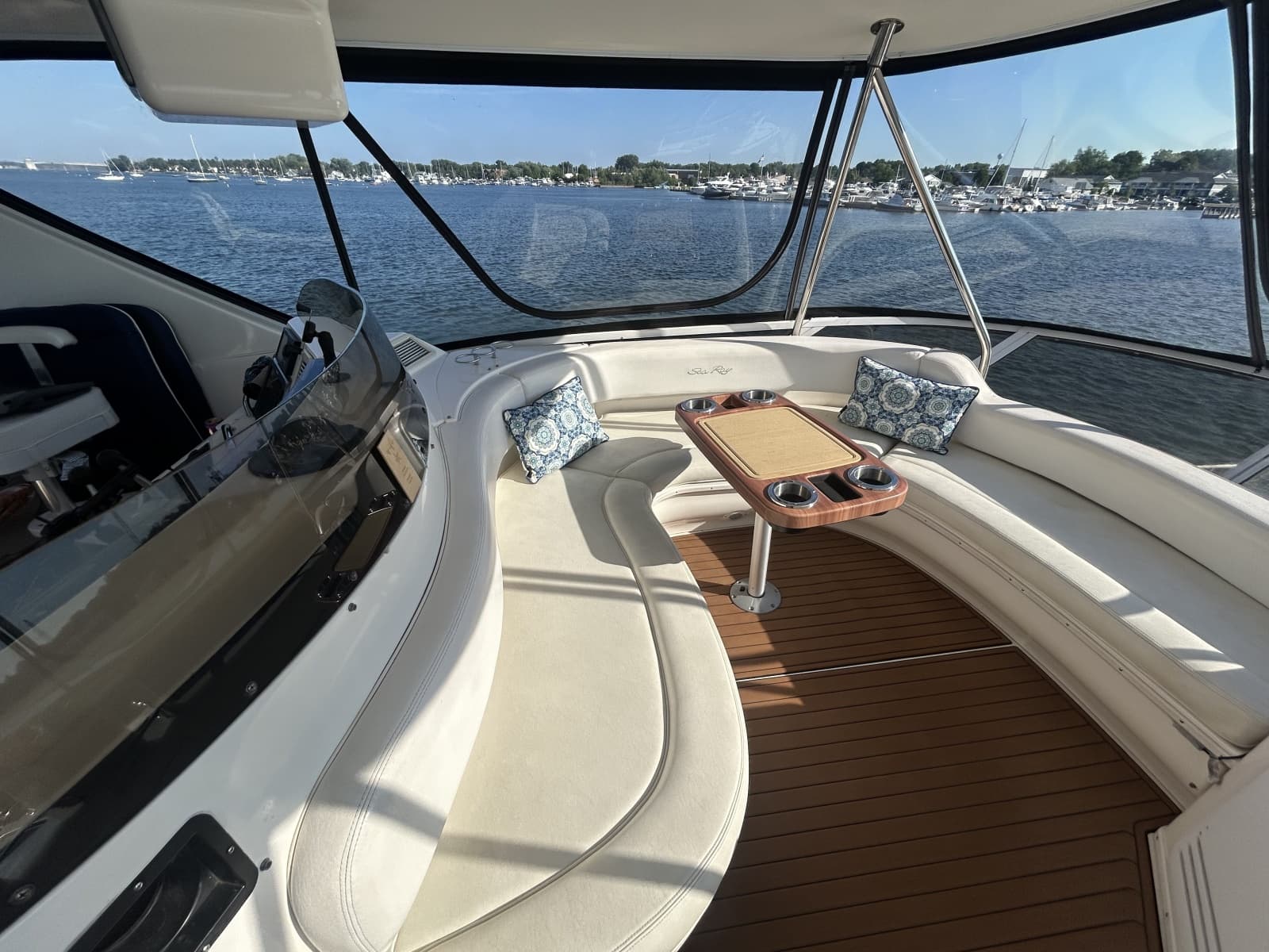 1999 Sea Ray 560 Sedan Bridge - Photo 46