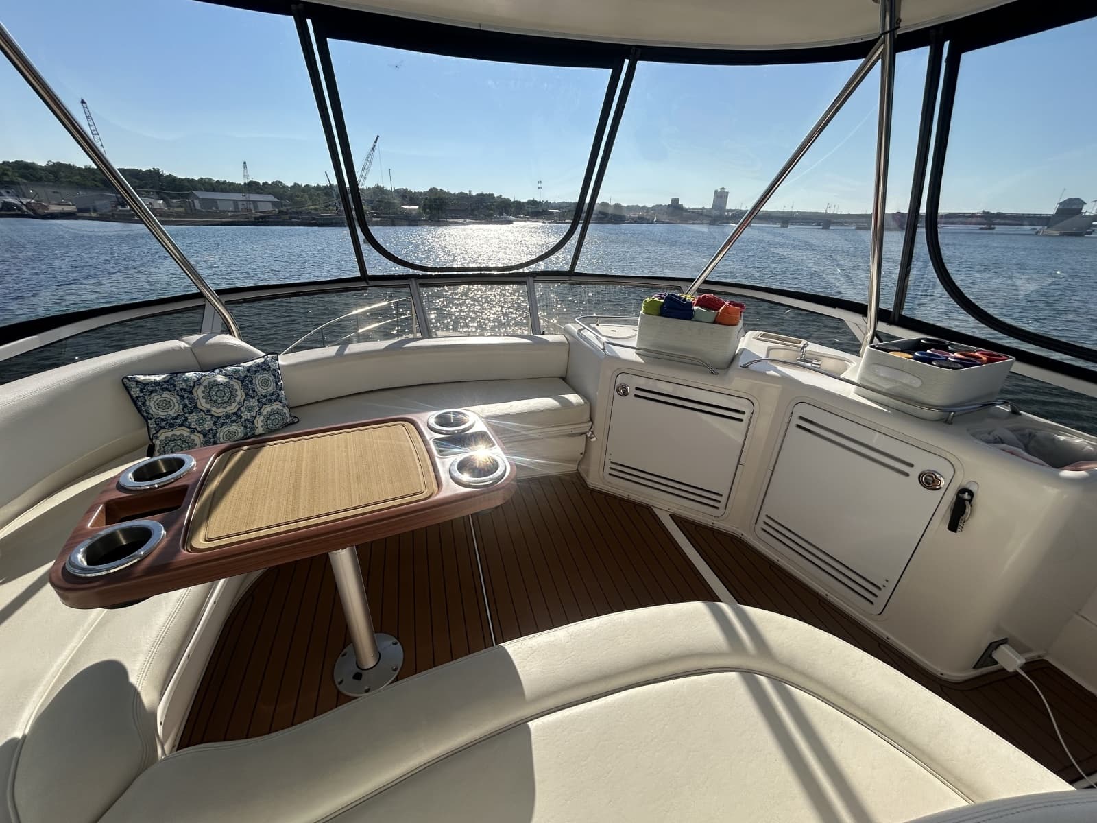 1999 Sea Ray 560 Sedan Bridge - Photo 41