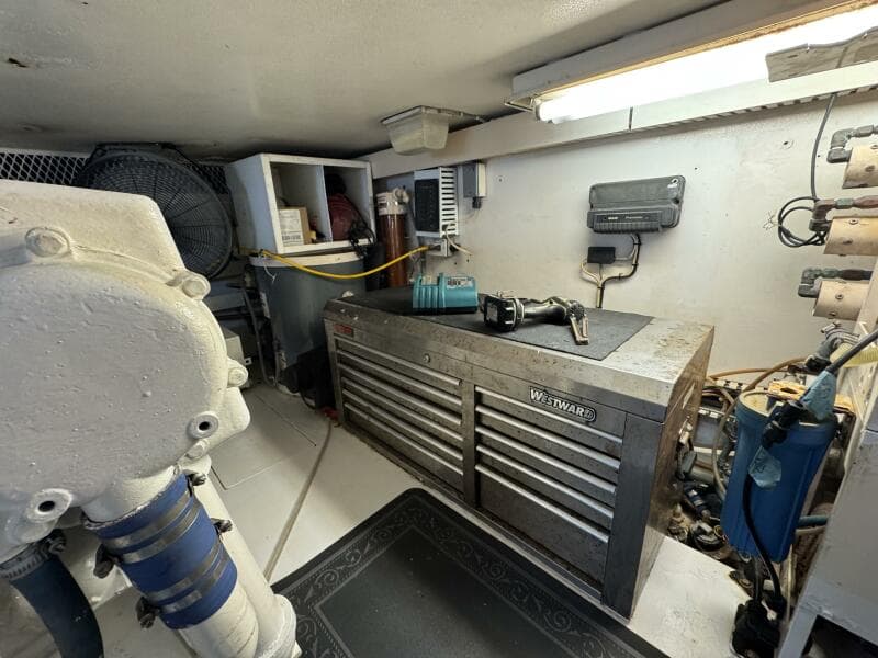 1995 Viking 58 Convertible