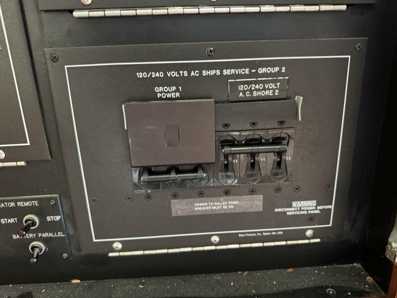 1995 Viking 58 Convertible