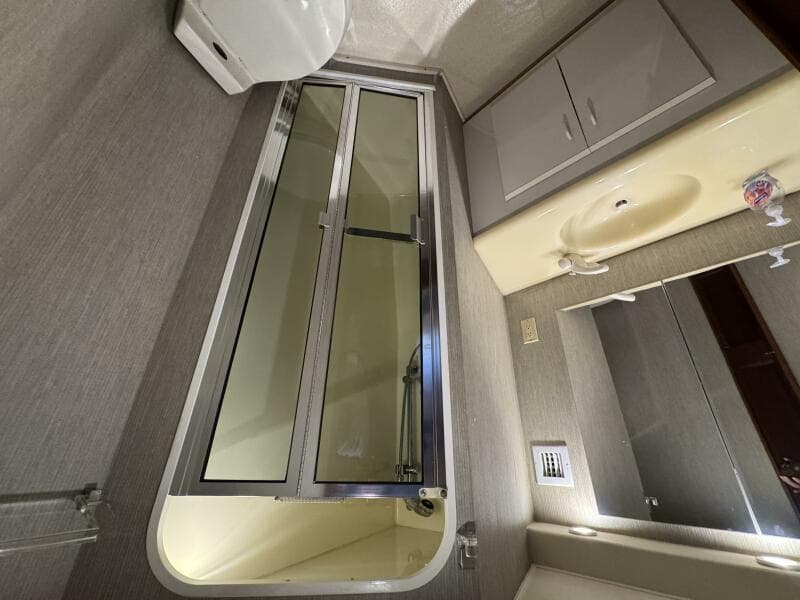 1995 Viking 58 Convertible