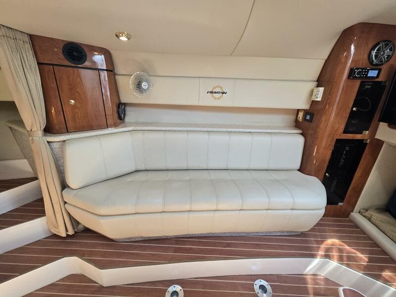 2007 Fountain 38 Express Cruiser