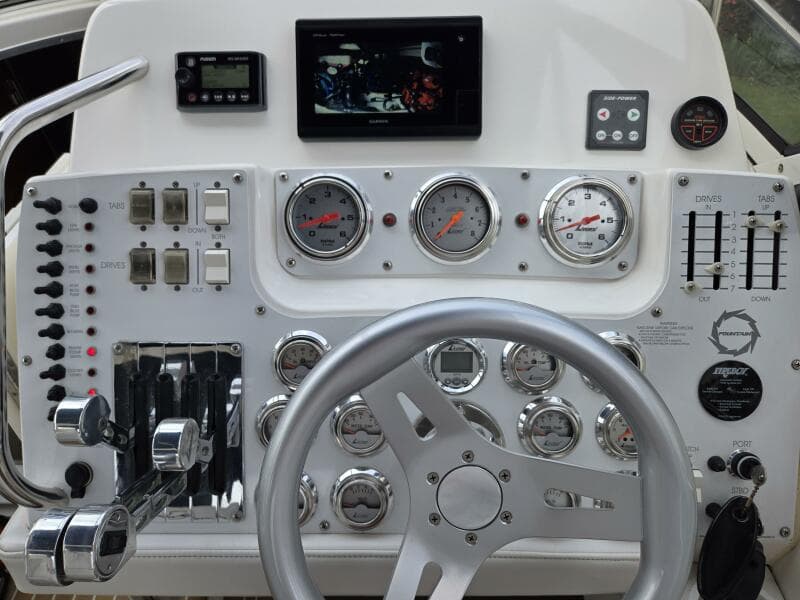 2007 Fountain 38 Express Cruiser