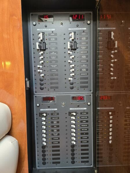 2007 Fountain 38 Express Cruiser