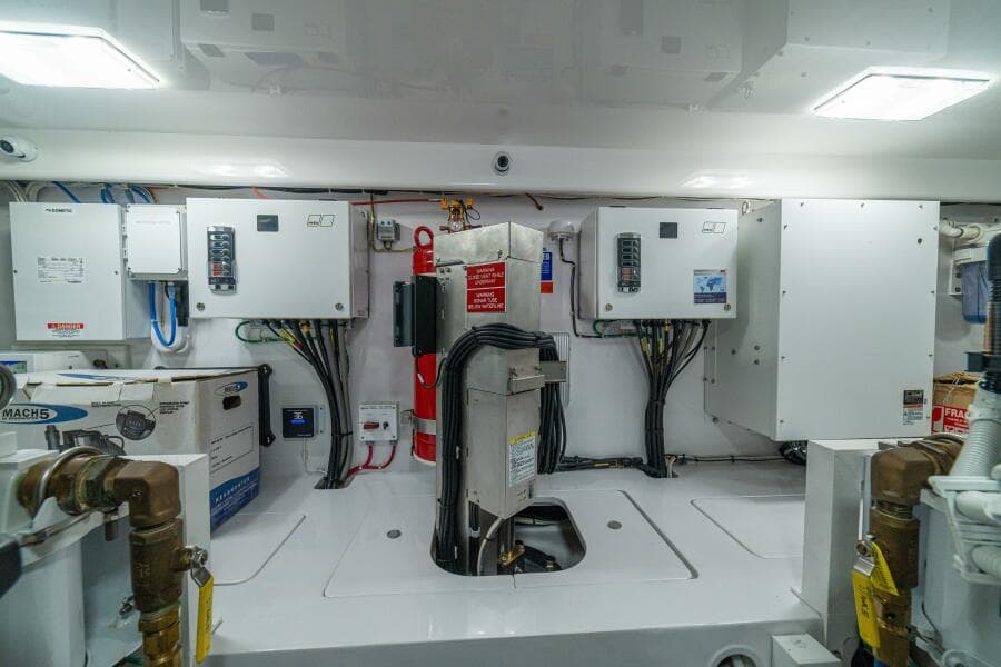 2025 Viking 58 Convertible GAME ON