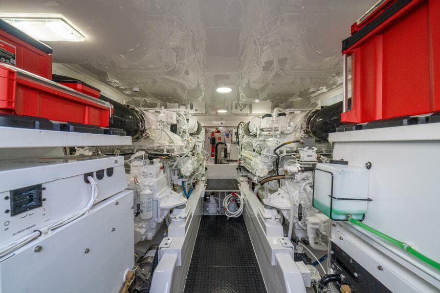 2025 Viking 58 Convertible GAME ON