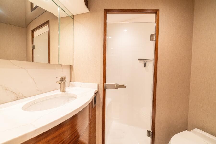 2025 Viking 58 Convertible GAME ON