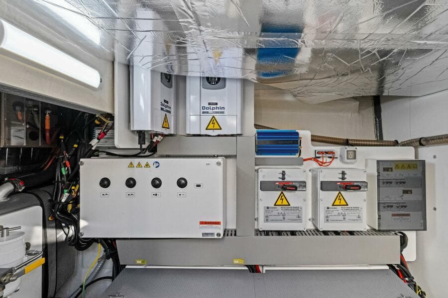 2022 Prestige 520 Flybridge